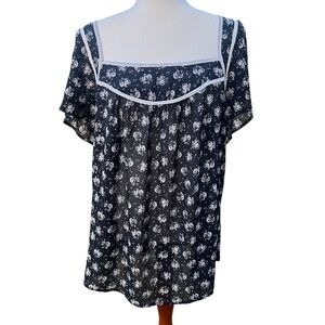 Torrid Dark Floral Sheer Square Neck Coquette Short Sleeve Top. Whimigoth. Sz: 1